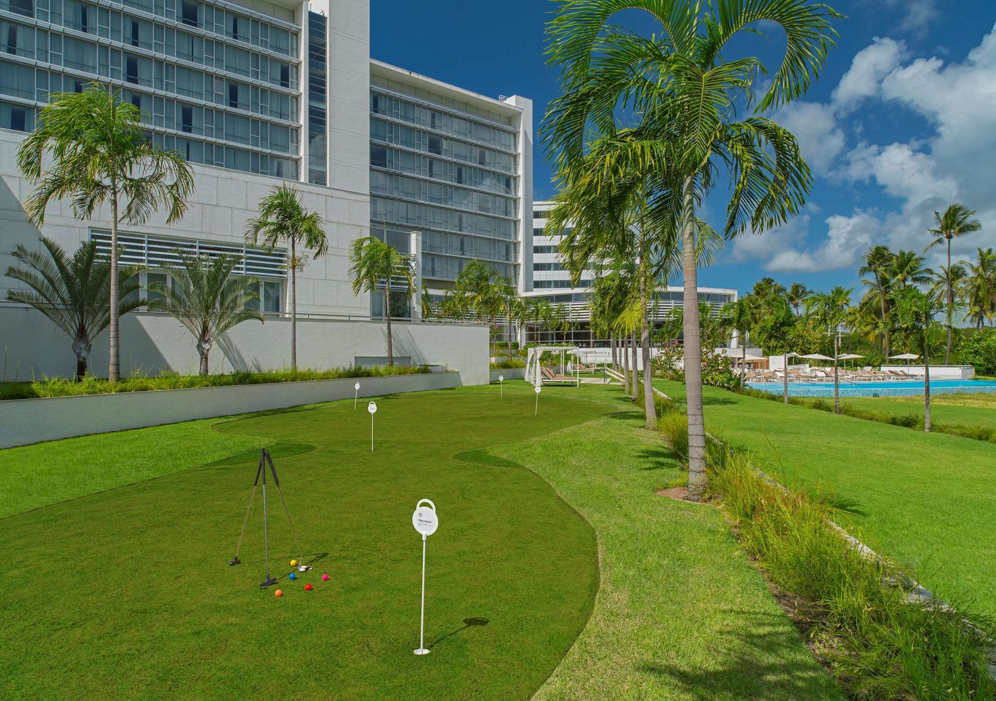 Sheraton Reserva Do Paiva カボ・デ・サント・アゴスチーニョ エクステリア 写真 Golf course at the Atlantis Paradise Island